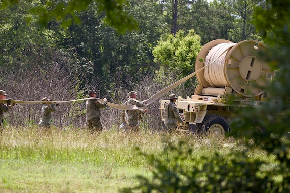 Joint assault hoseline and fuel ops strengthen U.S.-U.K. ties at Mojave Falcon