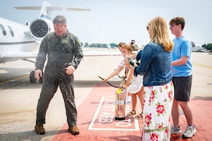U.S. Air Force Col. John D. Poole fini flight