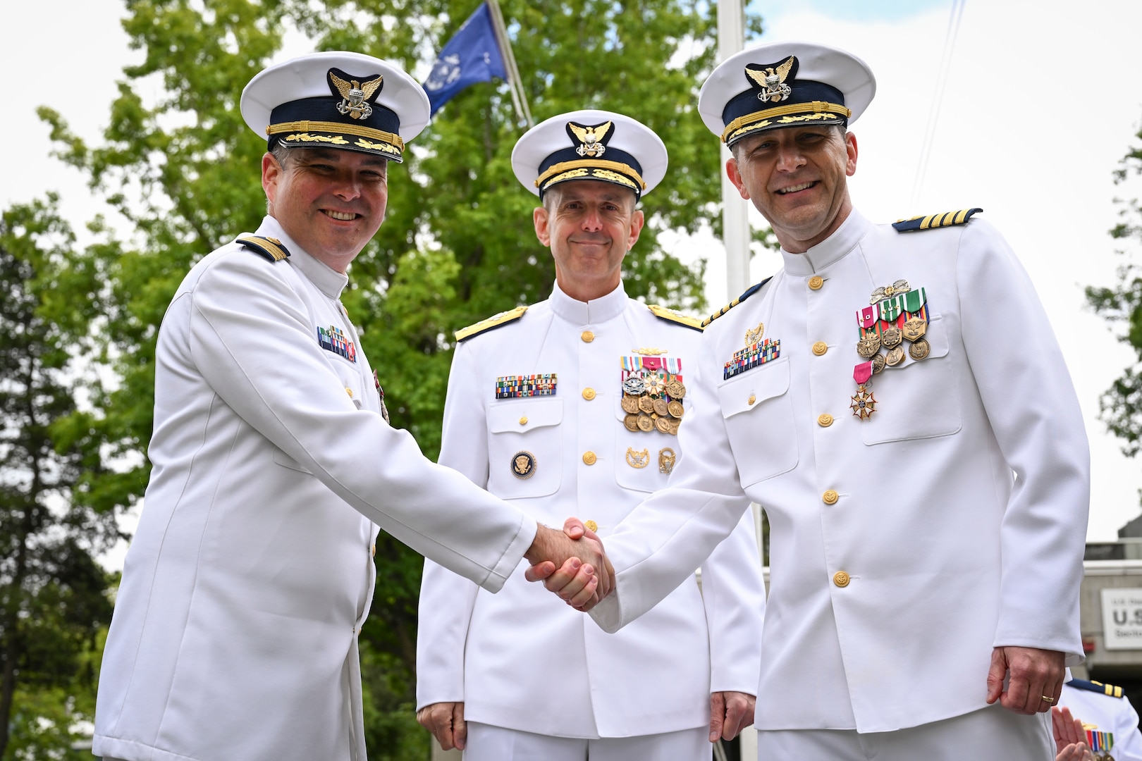 Coast Guard welcomes new commander to Sector Columbia River