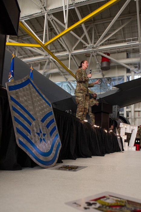 Command chief delivers speech