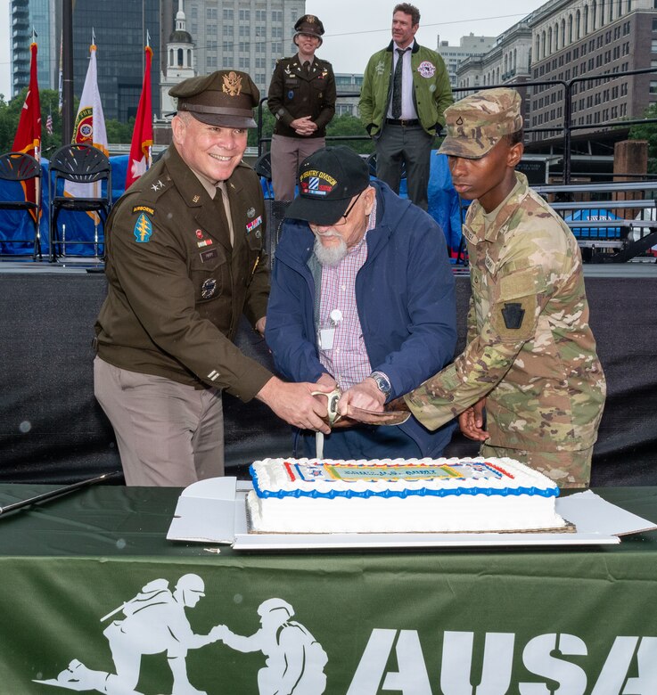 PHILADELPHIA – The Adjutant General of Pennsylvania Maj. Gen. John R. Pippy, joined by other Army senior leaders and elected officials gathered here today to mark the U.S. Army’s 250th Birthday in the city where it was born.