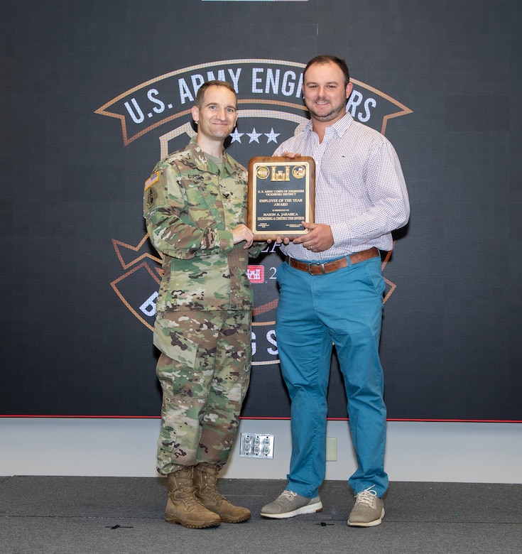 Vicksburg District Commander Jeremiah Gipson, and employee of the year, Vicksburg District Dam Safety Program Manager Mason Jarabica.