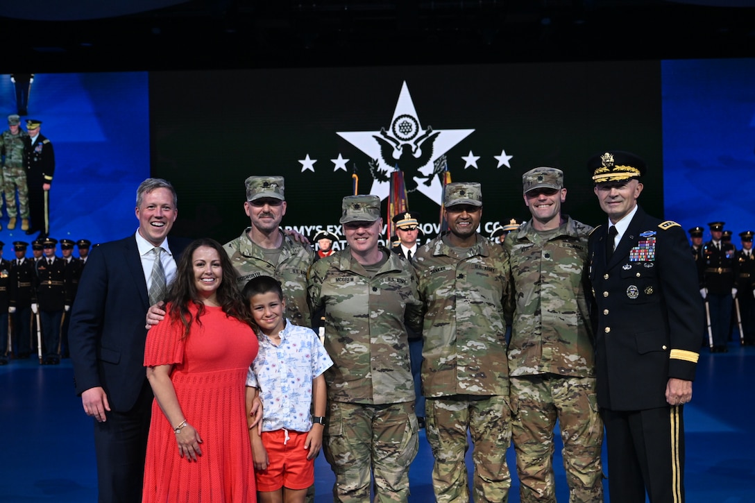Army Reserve Soldiers front and center of Army's new Detachment 201: Executive Innovation Corps