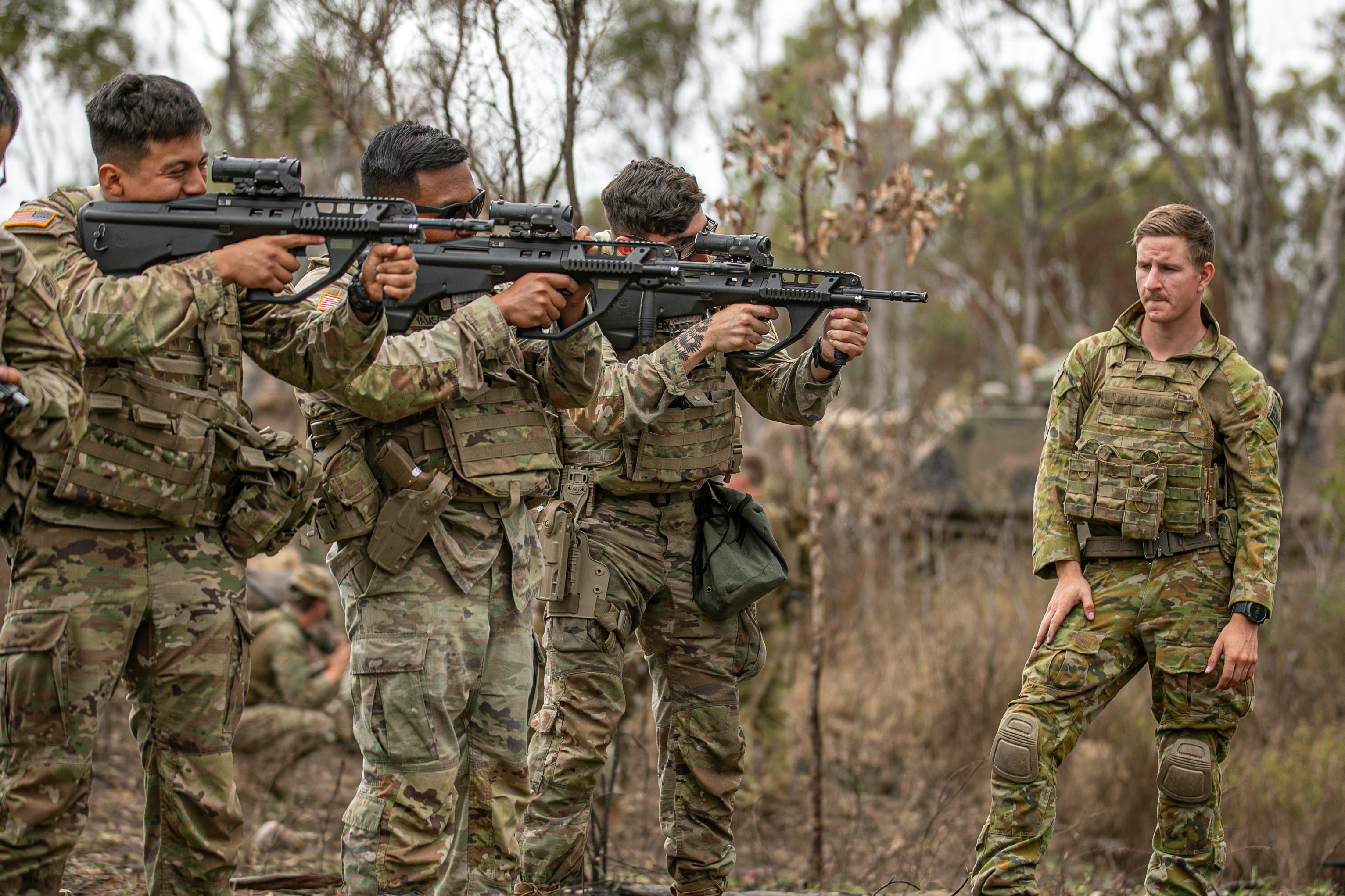 その他 Army Australia e Odgers 1st Armored Division trains with Australian Army