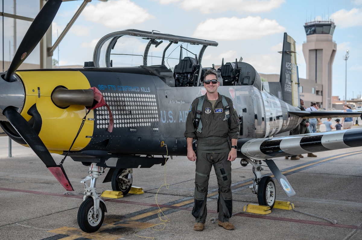 In the cockpit of a T-6A Texan II, thousands of feet above the West Texas desert, one instructor pilot (IP) reached a milestone that few in the Air Force ever do: 3,000 flight hours in a single aircraft.