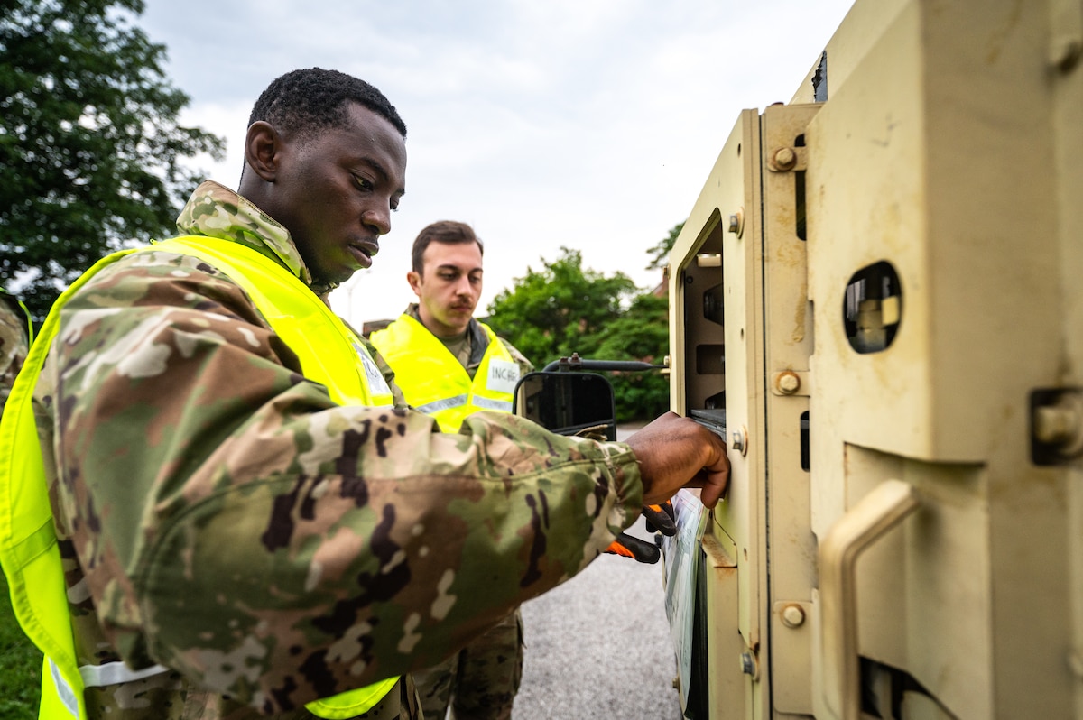 Cardinal Strike tests readiness, builds lethal Airmen > Scott Air