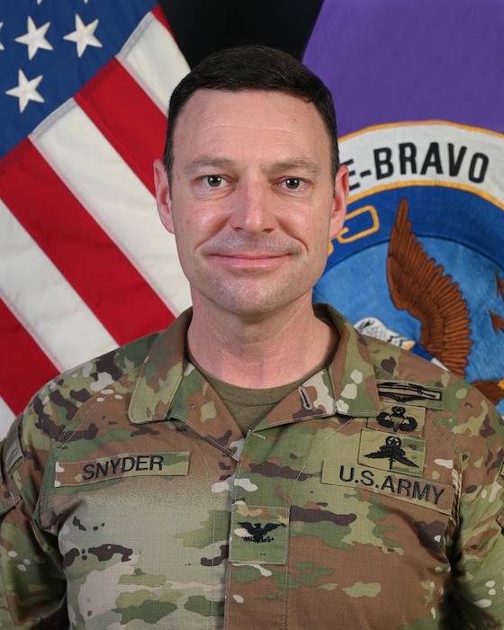 Official photo of Colonel Robert Snyder, Commander of JTF-Bravo