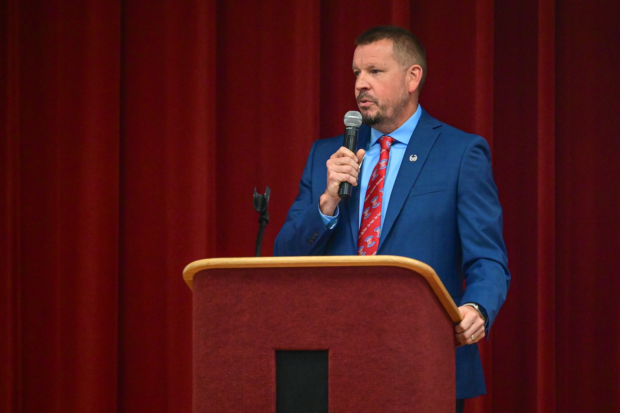 Daniel Gray, Jacksonville Community Council president, speaks during a meeting at the Jacksonville Community Center, Arkansas, June 17, 2025.