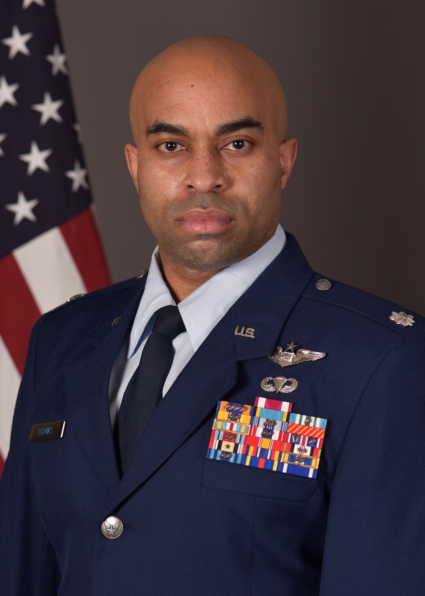 Official photo of Lt. Col. Charles D Thomas.