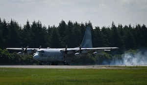 36 AS conducts operational a subject matter exchange with JASDF aircrew