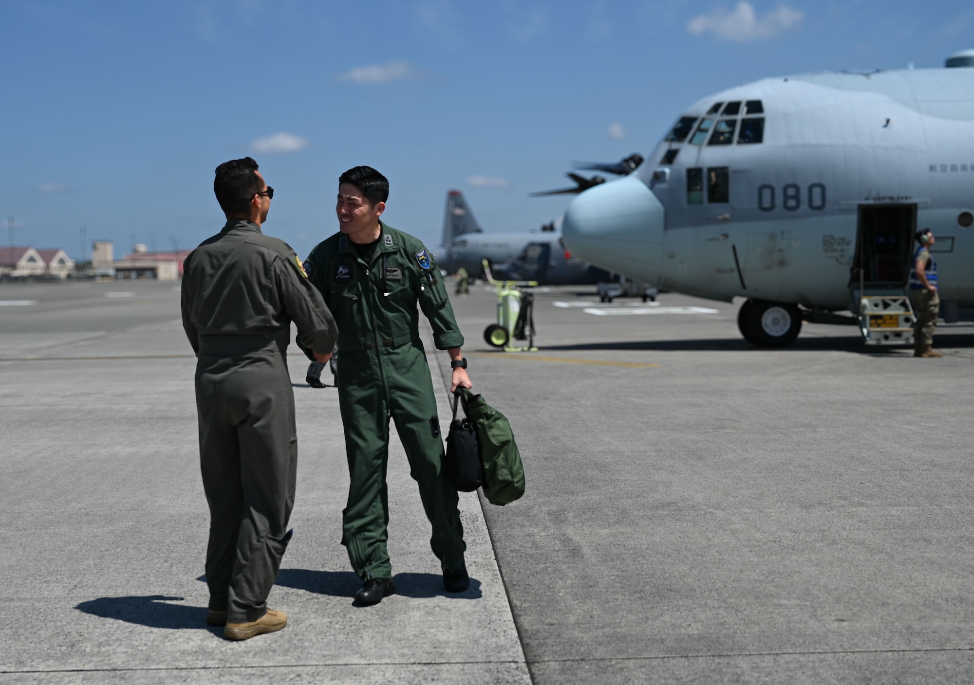 36 AS conducts operational a subject matter exchange with JASDF aircrew
