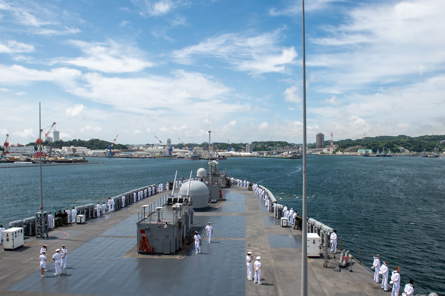 YOKOSUKA, Japan (June 23, 2025) – The U.S. 7th Fleet flagship USS Blue Ridge (LCC 19) arrives in Yokosuka, Japan after its summer 2025 patrol, June 23, 2025. The Blue Ridge and embarked U.S. 7th Fleet staff conduct regular Indo-Pacific patrols to deter aggression, strengthen alliances and partnerships, and advance future warfighting capabilities. (U.S. Navy photo by Mass Communication Specialist Seaman Damian Cook)