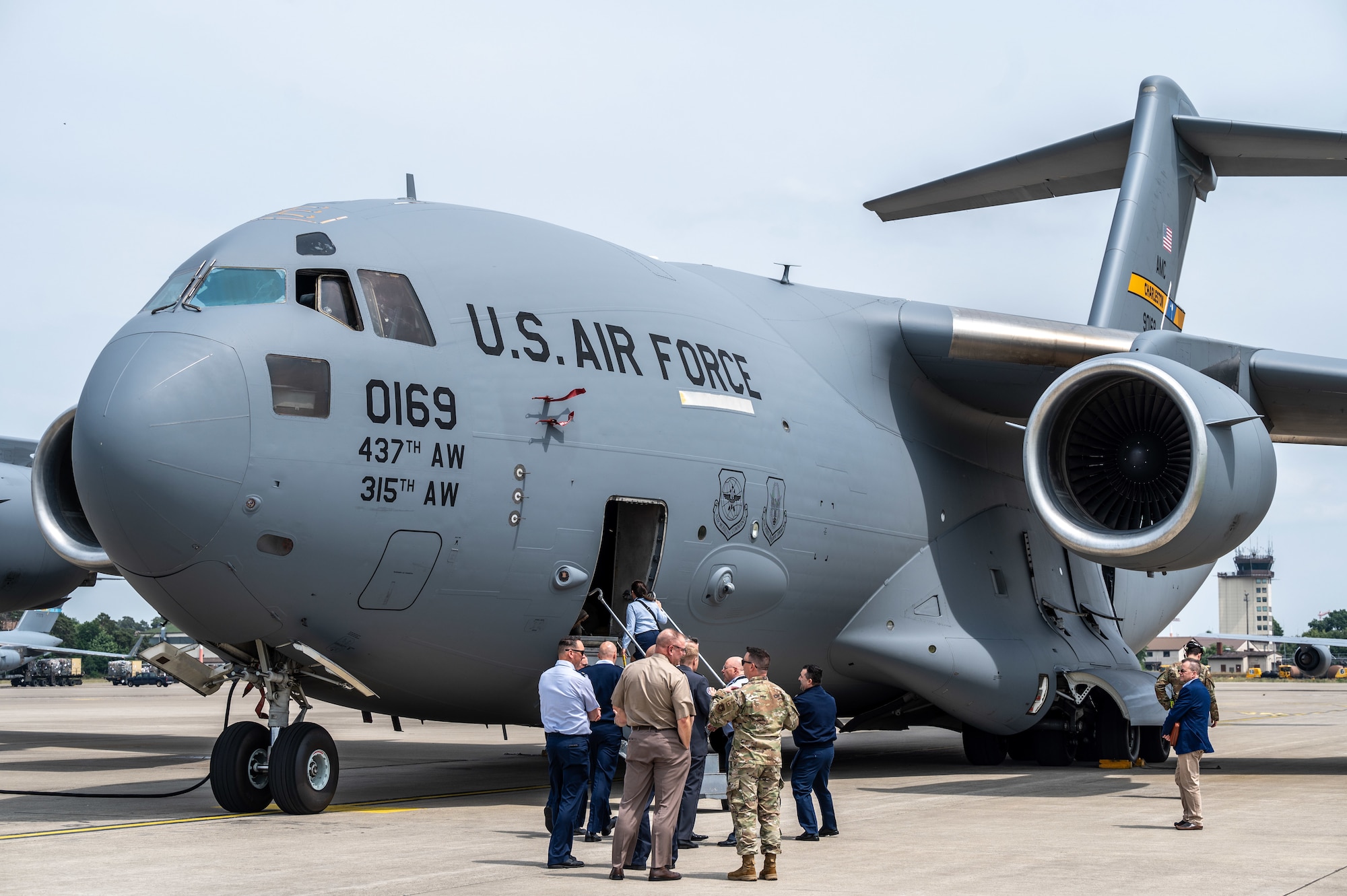 Chaplains tour aircraft.