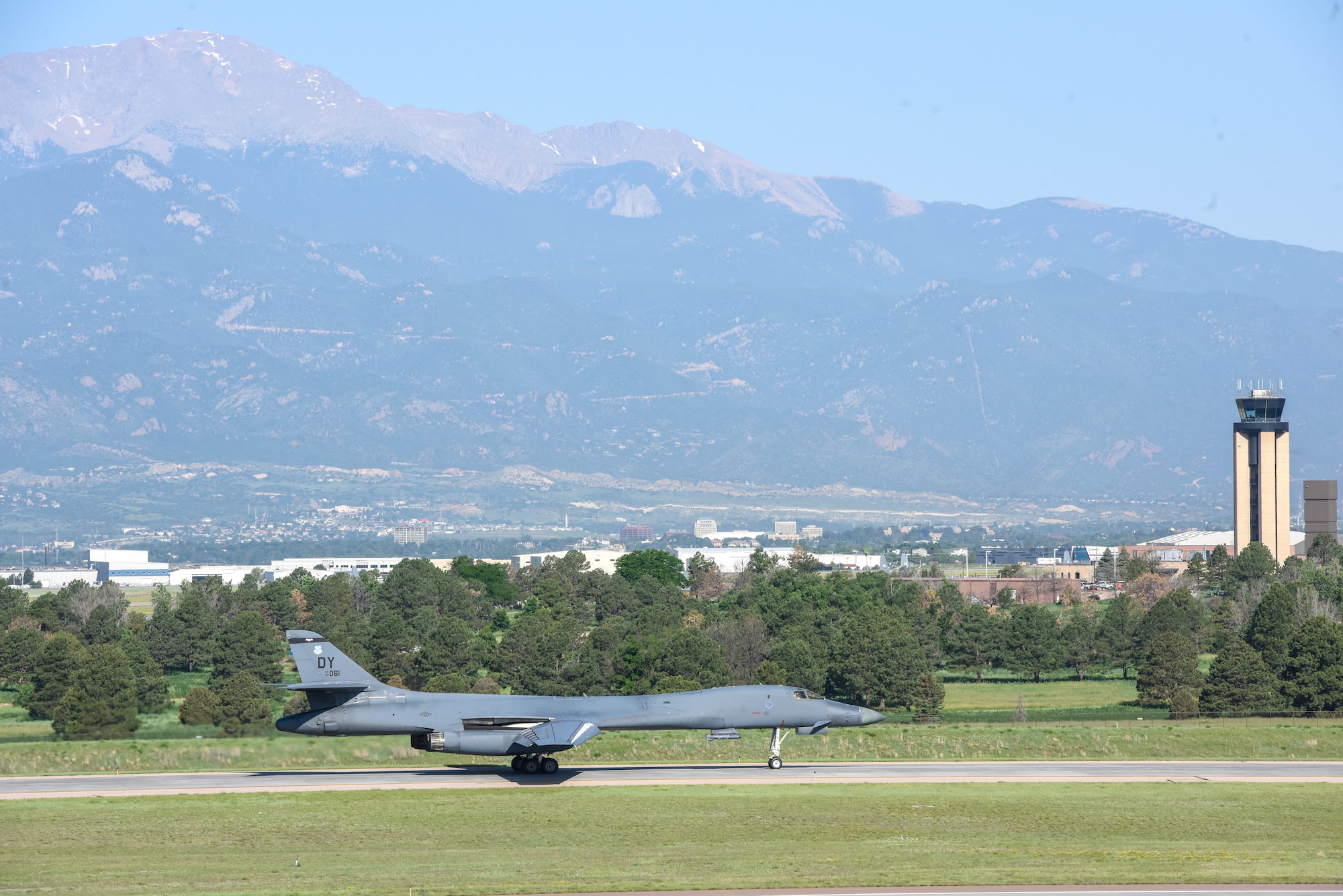 A B-1B Lancer aircraft taxis down the runway