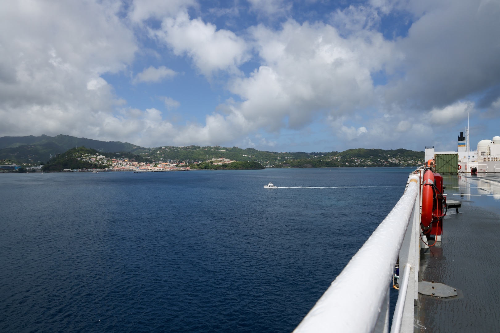 250616-A-LS473-1067 ST. GEORGE’S, Grenada (June 16, 2025) The Mercy-class hospital ship USNS Comfort (T-AH 20) departs from St. George’s, Grenada, during Continuing Promise 2025, June 16, 2025. Continuing Promise 2025 is the 16th iteration of the U.S. 4th Fleet/U.S. Naval Forces Southern Command-led mission since 2007, which aims to foster goodwill, strengthen existing partnerships with partner nations, and form new partnerships between host nations, non-federal entities, and international organizations. (U.S. Army photo by Cpl. William Hunter)