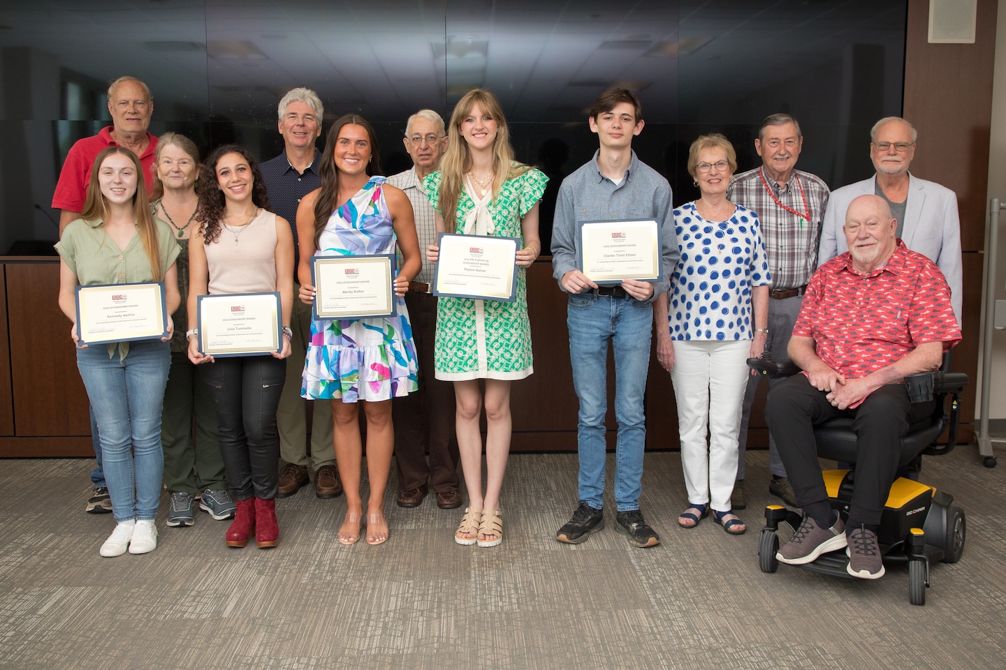 This year, the U.S. Army Engineer Research and Development Center (ERDC) Alumni Association presented scholarships to nine students for their leadership, dedication and academic excellence.