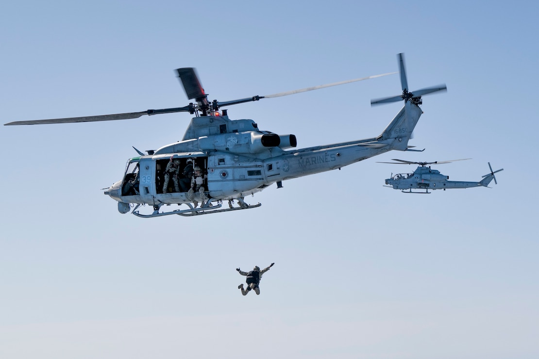 NSW, USMC Military Free Fall Training