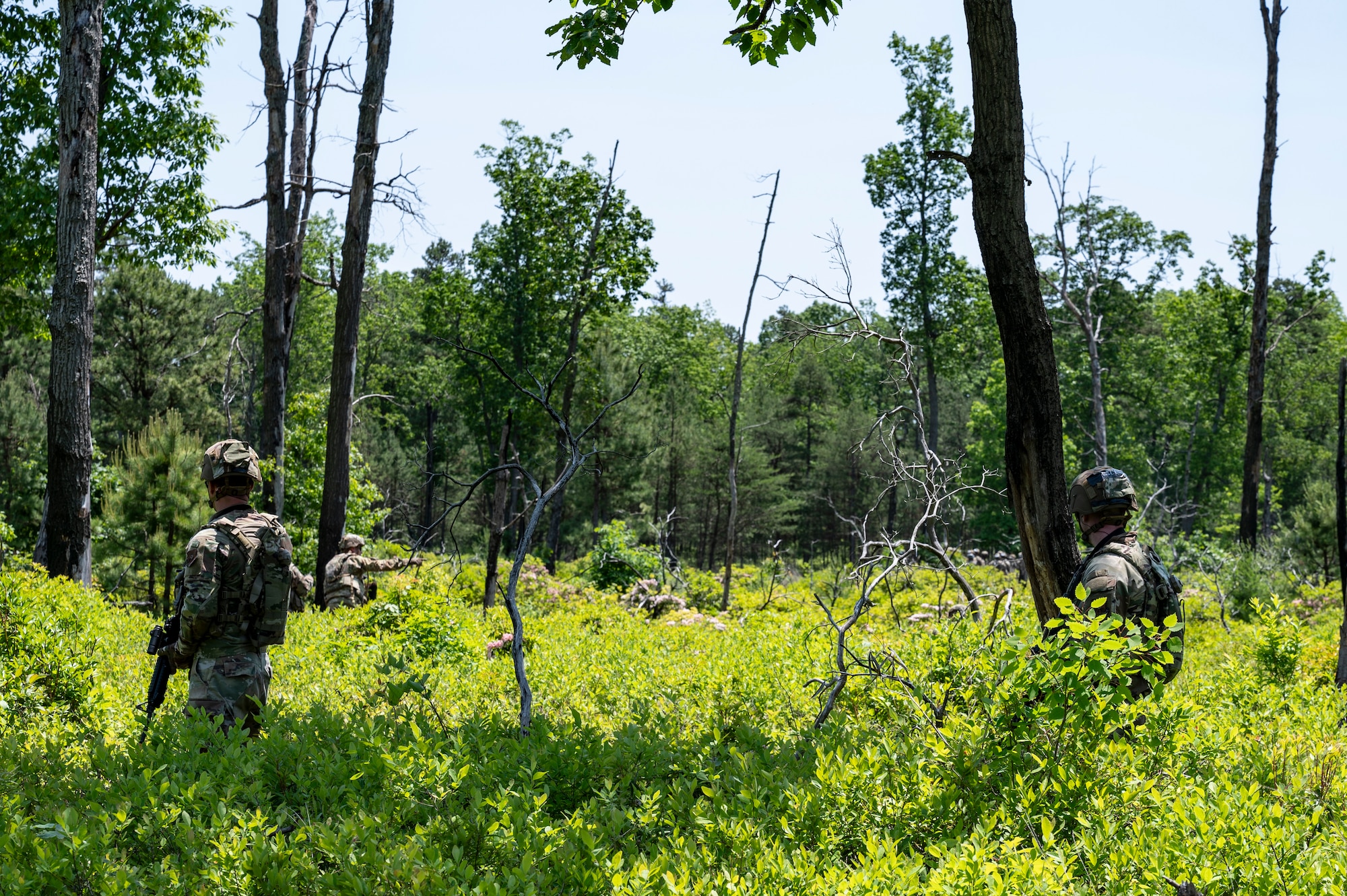 Airmen conduct weapons training outside