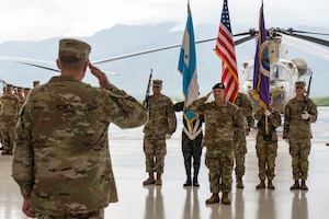 Joint Task Force Bravo incoming commander salutes Lt. Gen. Pettus during JTF-Bravo Change of Command ceremony.