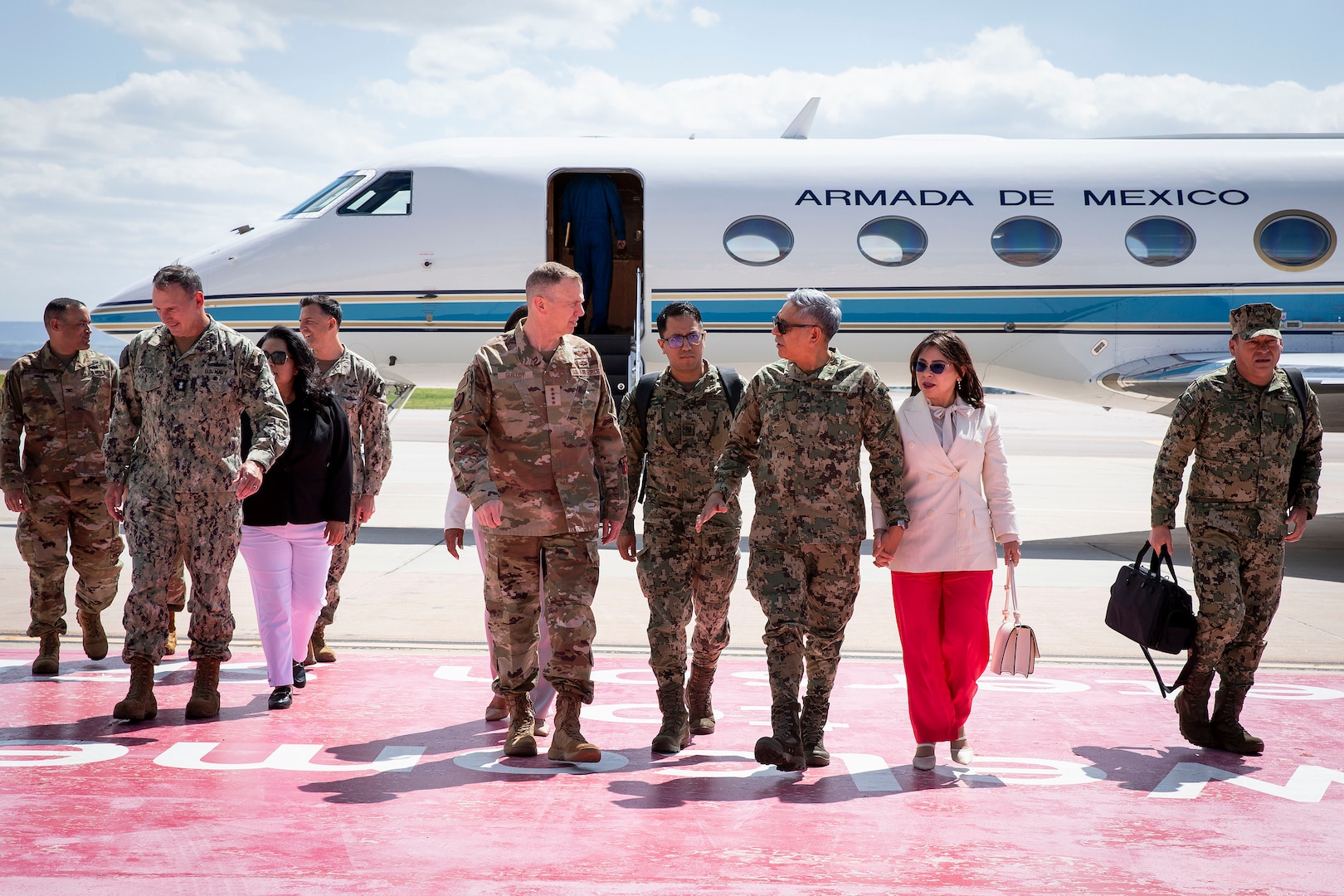 The Secretary of National Defense of Mexico and the Secretary of the Navy of Mexico visit U.S. Northern Command.