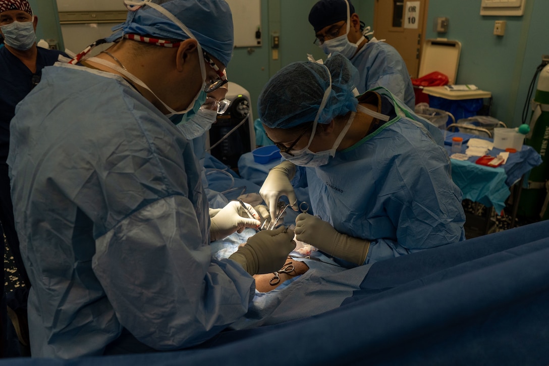 ST. GEORGE’S, Grenada (June 12, 2025) U.S. Navy surgeons, assigned to the Mercy-class hospital ship USNS Comfort (T-AH 20), perform a hernia surgery on a Grenadian citizen aboard Comfort during Continuing Promise 2025 in St. George’s, Grenada, June 12, 2025. Continuing Promise 2025 is the 16th iteration of the U.S. 4th Fleet/U.S. Naval Forces Southern Command-led mission since 2007, which aims to foster goodwill, strengthen existing partnerships with partner nations, and form new partnerships between host nations, non-federal entities, and international organizations. (U.S. Navy photo by Mass Communication Specialist 2nd Class Jonas Womack)