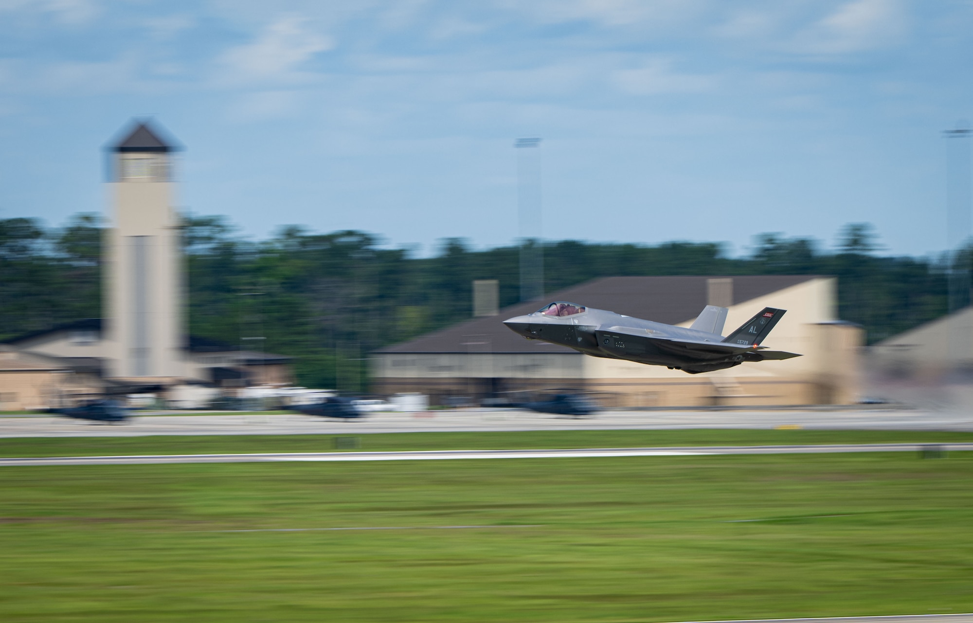 A U.S. Air Force F-35A Lightning II from the 187th Fighter Wing flies at low-level during a comprehensive noise exercise at Moody Air Force Base, Georgia, June 18, 2025. This investigation assessed the impact on local schools during instructional hours, focusing on potential disruptions to learning environments. (U.S. Air Force photo by 1st Lt. Benjamin Williams)