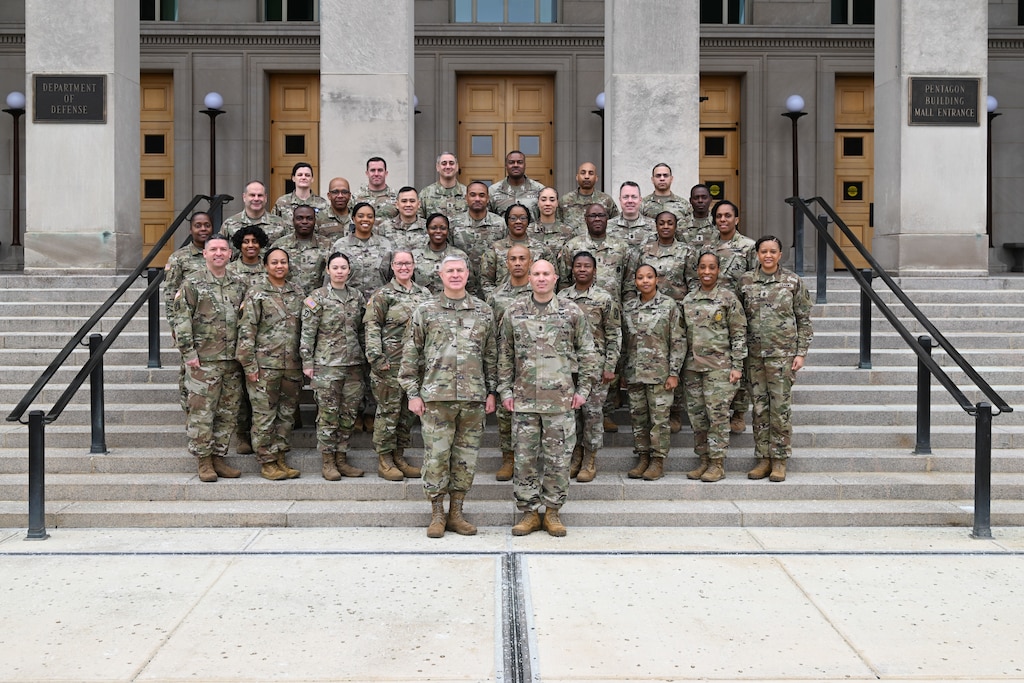 U.S. Army Lt. Gen. Paul A. Chamberlain, Military Deputy for Budget, Office of the Assistant Secretary of the Army for Financial Management and Comptroller, and U.S. Army Sgt. Maj. Terry L. Anderson Jr., Office of the ASA (FM&C) senior enlisted advisor, pose for a group photo with U.S. Army command sergeants major and sergeants major at the Pentagon, Arlington, Virginia, Feb. 11, 2025. (U.S. Army photo by Sgt. Joseph Spraktes)
