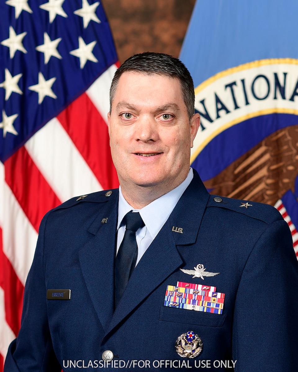 Official photo of Brig. Gen. Richard Erredge.
