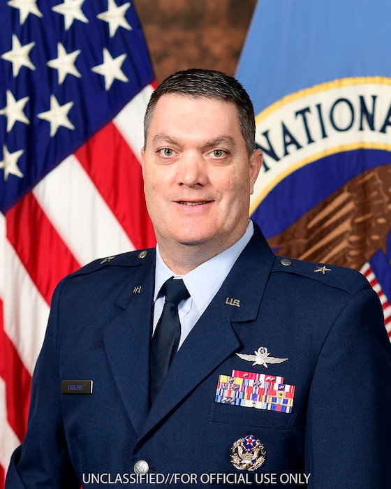 Official photo of Brig. Gen. Richard Erredge.