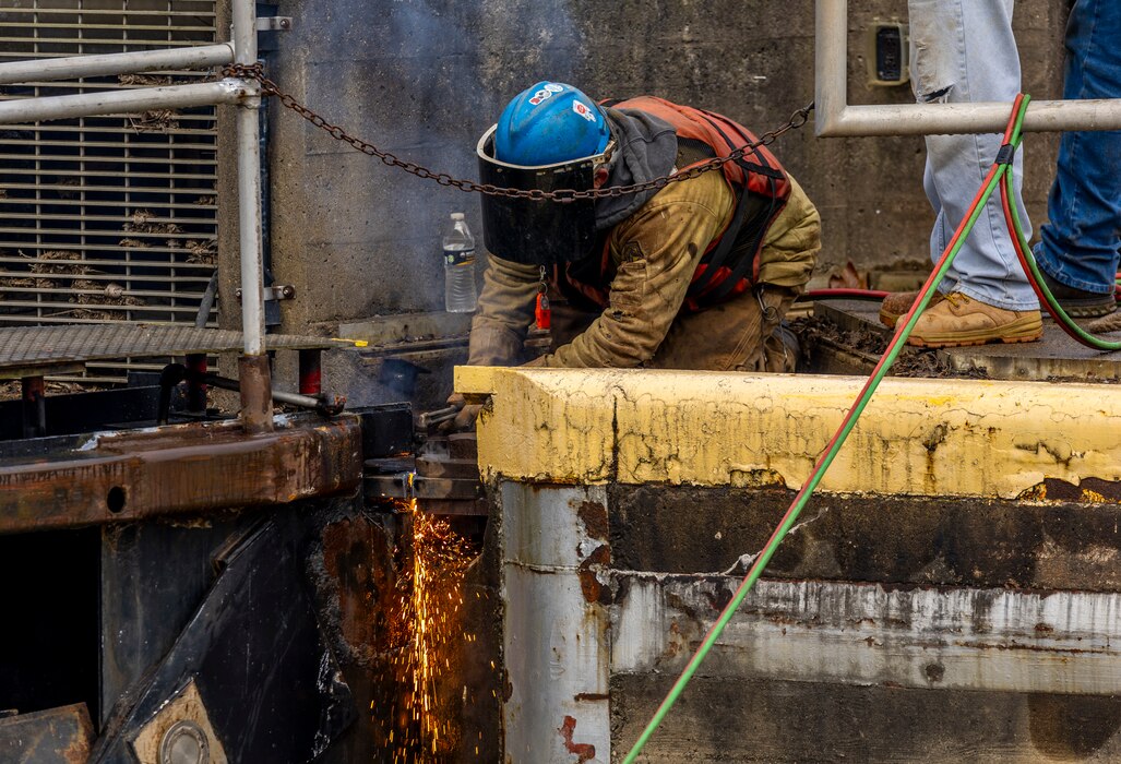 The Pittsburgh District’s is demolishing the lock chambers and removing gates from the Monongahela River Locks and Dam 4.