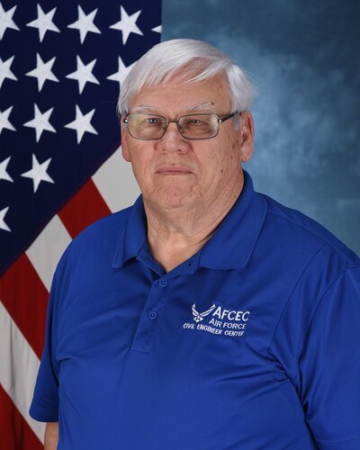 Official photo of Richard Smith