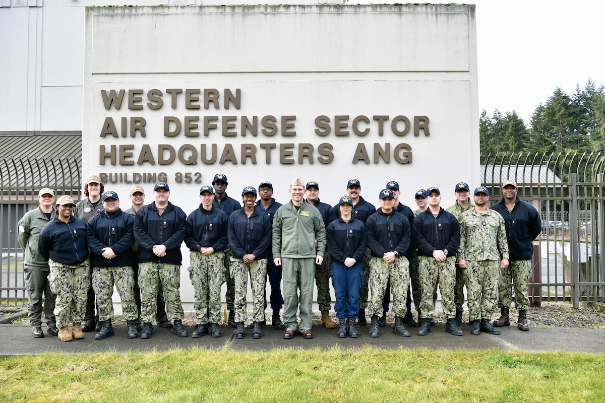 Sailors pose for a group picture