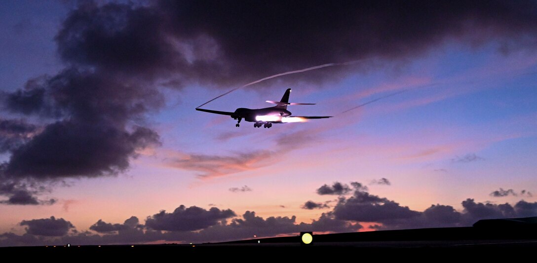 B-1B flying
