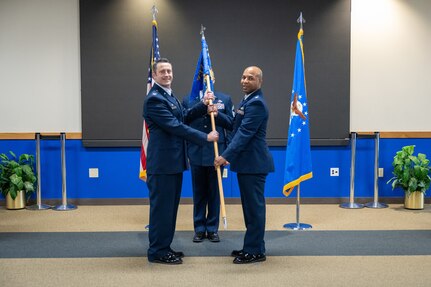 Darden assumes command of 433rd TRS ‘Raiders’