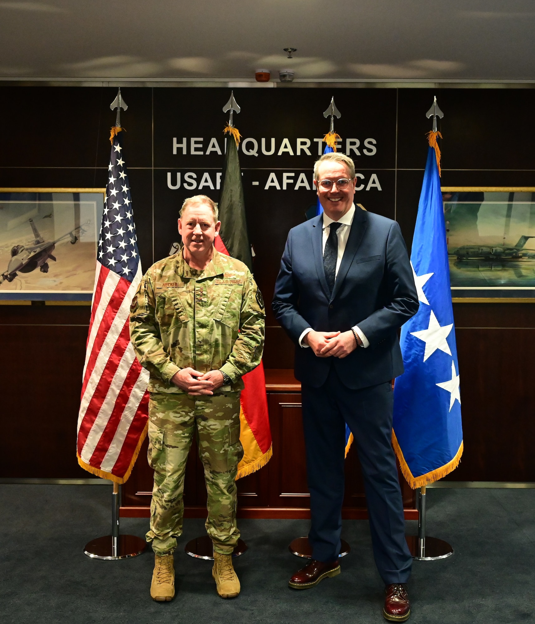 Commander of U.S. Air Forces in Europe – Air Forces Africa and NATO Allied Air Command Gen. James B. Hecker met today with Minister President of the State of Rheinland-Pfalz, Alexander Schweitzer at Ramstein Air Base, Germany. Hecker and Schweitzer spoke about the role of the host community in Rheinland-Pfalz and how to continue and deepen the partnership between the military and community. In addition to his meeting with Hecker, Schweitzer also received mission briefs from both USAFE-AFAFRICA and AIRCOM to hear more about the vital missions of both units in maintaining and strengthening international partnerships to promote global security