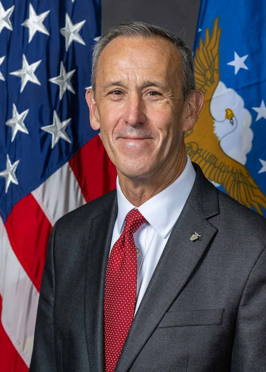 The official portrait of Mr. Everidge