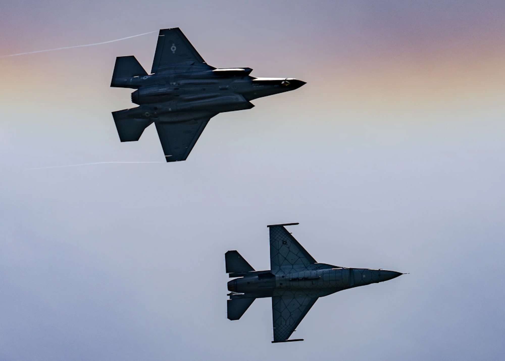Viper demo team in air
