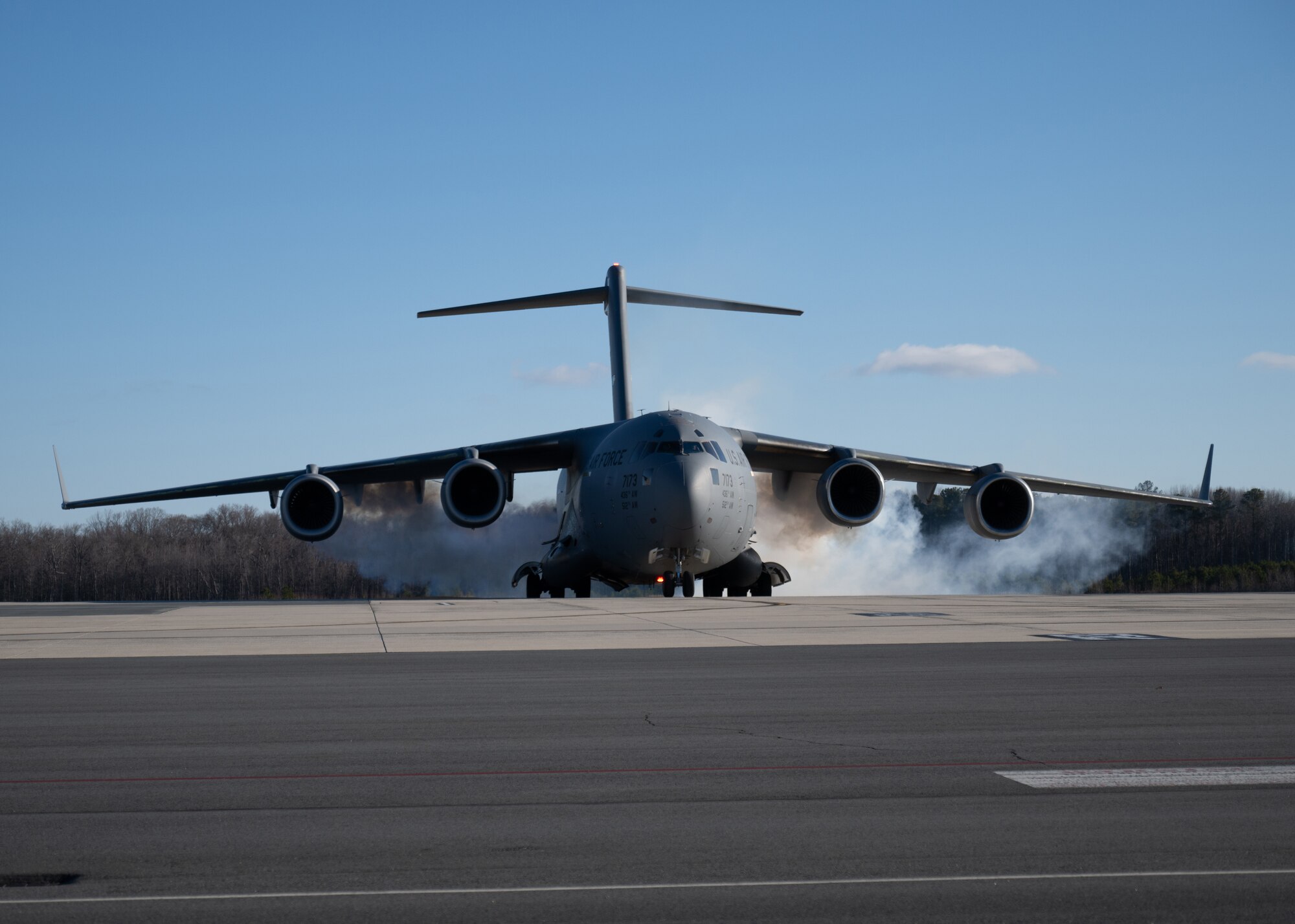 C-17 starts engines