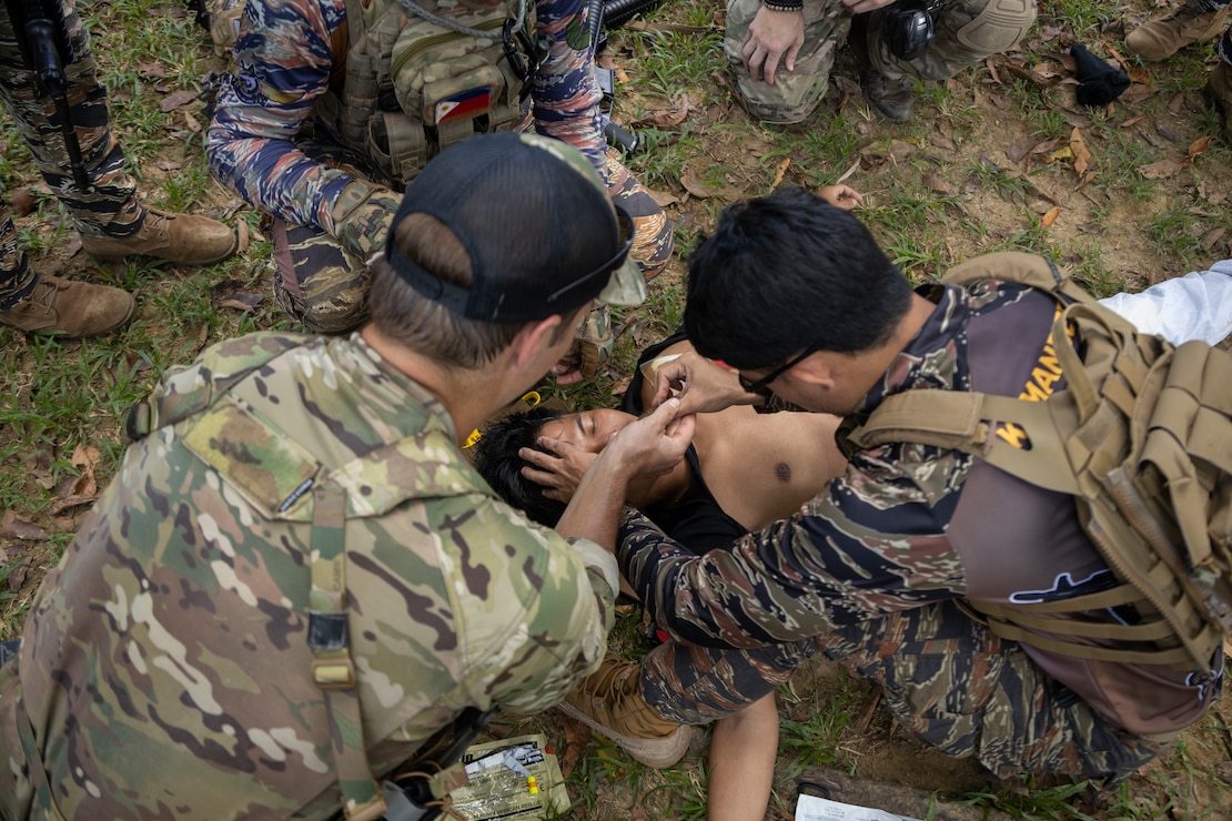 Philippines, U.S. Naval Special Warfare Tactical Combat Casualty Care Training