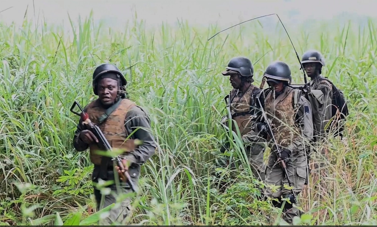 US AMRY AIR FORCE ミリタリー　フォト AFRC names 315 AW Citizen Airman as best for her video work