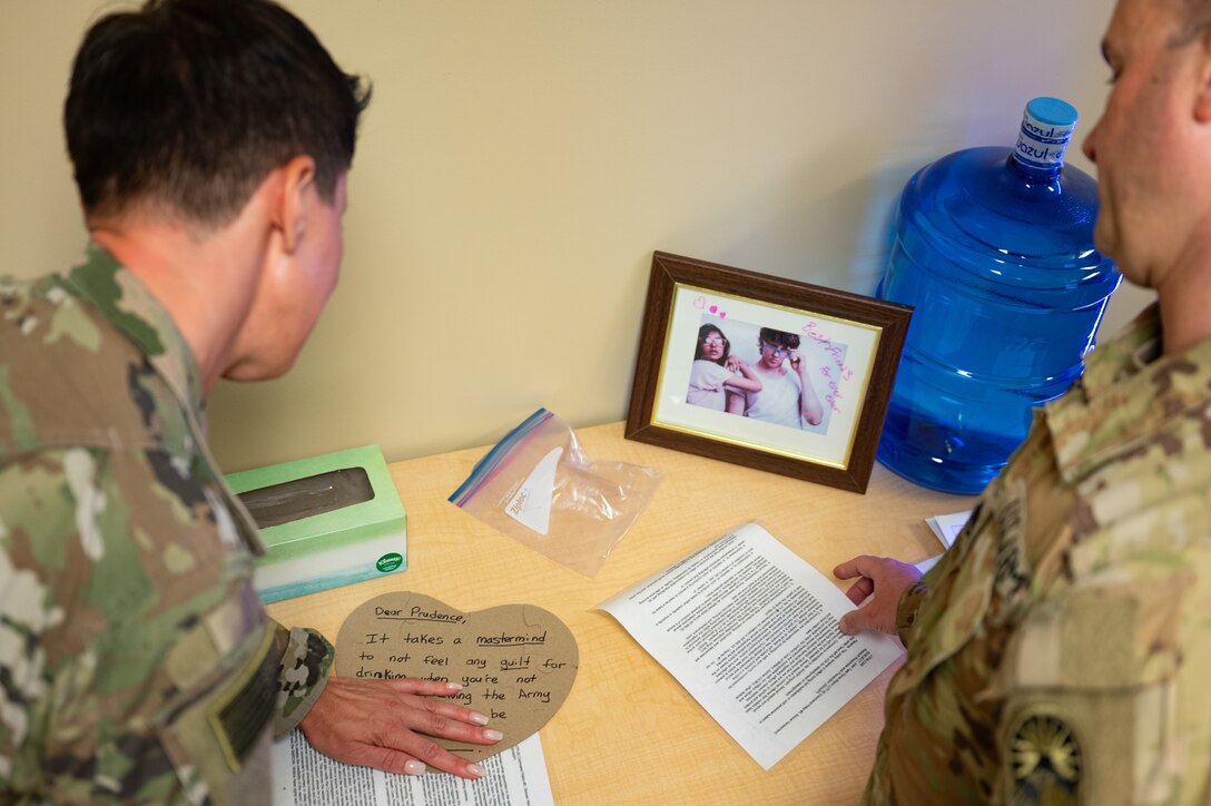 228th Aviation Battalion members work together in completing a challenge room during a Resiliency Round Robin at Soto Cano Air Base, Honduras, March 11, 2025.