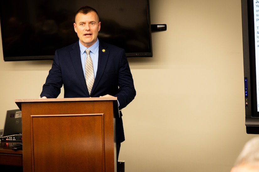 The Kentucky National Guard hosted lawmakers from the Kentucky congress to learn about the KYNG operations and readiness. (U.S. Army photo by Andy Dickson)