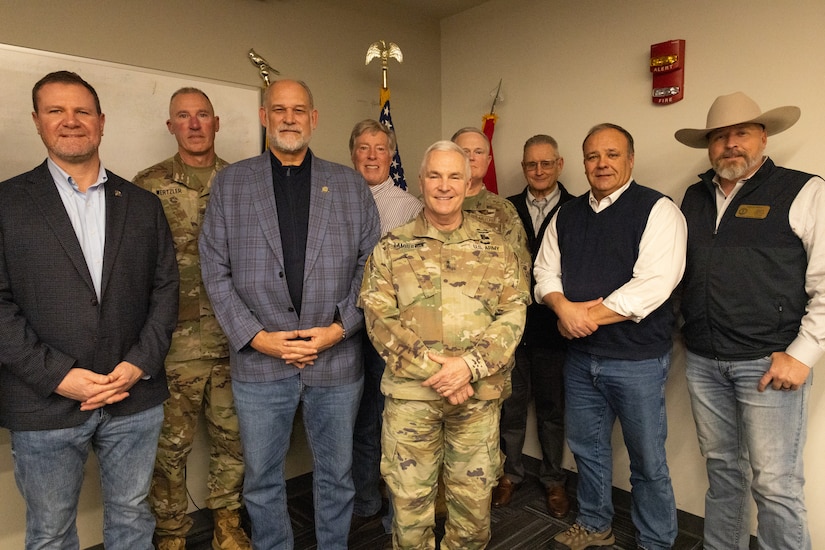 The Kentucky National Guard hosted lawmakers from the Kentucky congress to learn about the KYNG operations and readiness. (U.S. Army photo by Andy Dickson)