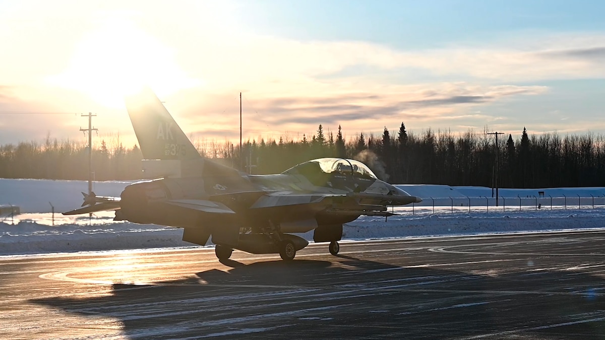 An F-16 Fighting Falcon assigned to the 18th Fighter Interceptor Squadron taxis to the runway prior to takeoff at Eielson Air Force Base, Alaska