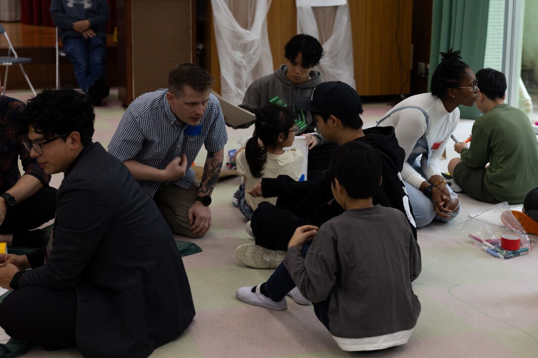 ３月１５日、名護青少年の家で名護市内の小学校に通う児童を対象にして行う英語キャンプが開催されました。