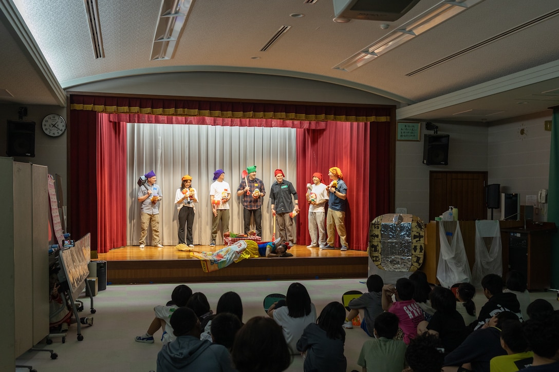３月１５日、名護青少年の家で名護市内の小学校に通う児童を対象にして行う英語キャンプが開催されました。