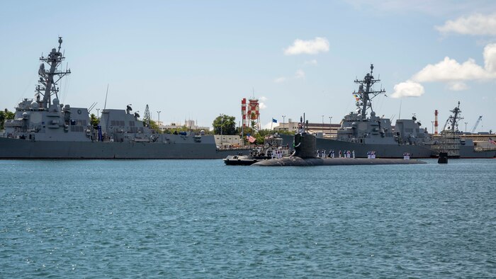Joint Base Pearl Harbor-Hickam, Hawaii, March 16, 2025 – The Virginia-class fast-attack submarine USS Vermont (SSN 792) returns to Joint Base Pearl Harbor-Hickam, Hawaii after a scheduled deployment, March 16, 2025.