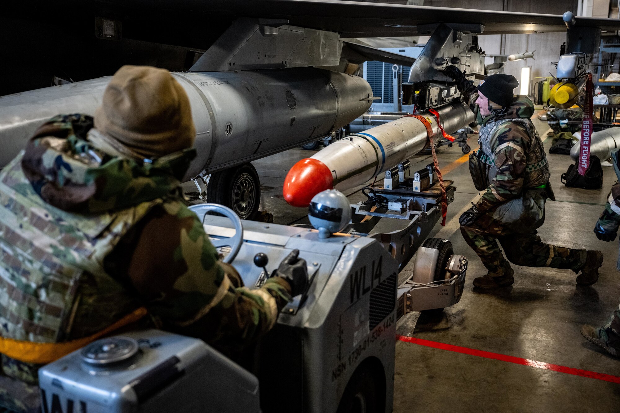 Airman dismounts ammunition