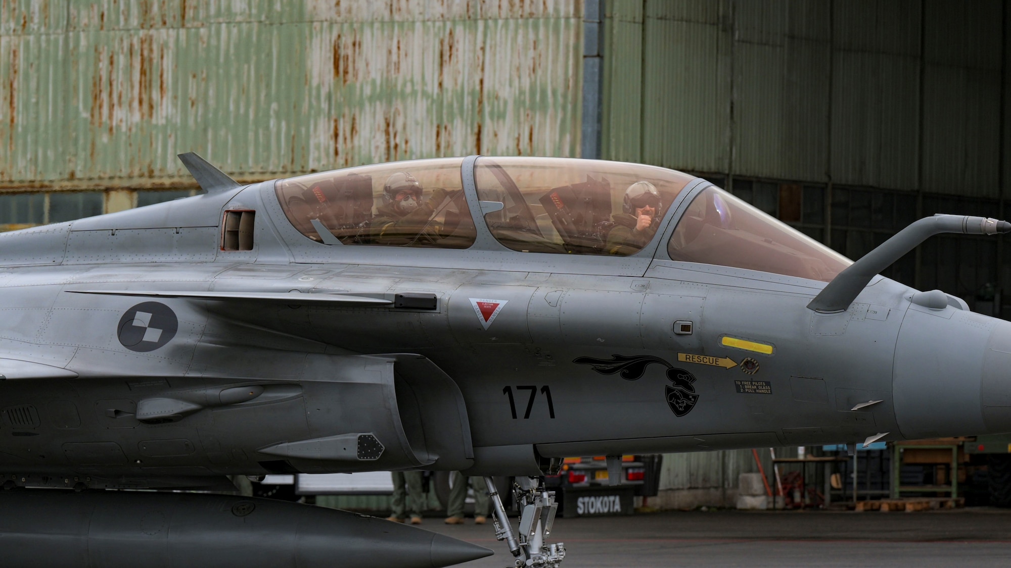 pilot waving