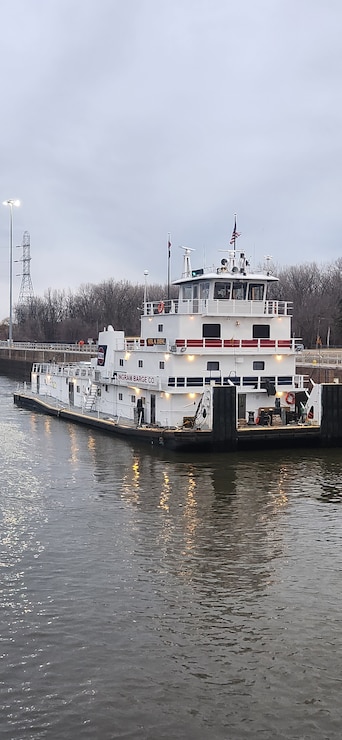 A tow boat on the Mississippi River